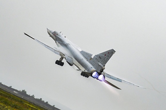 Летчиков аварийного бомбардировщика Ту-22М3 представят к госнаградам