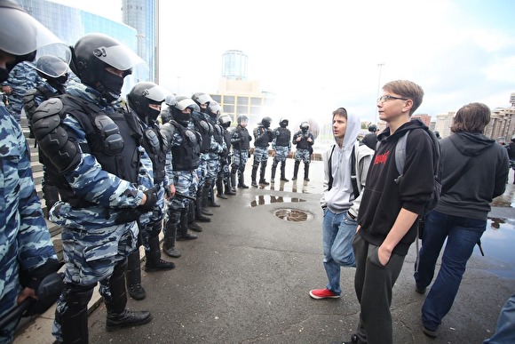 В Татарстане Росгвардия отработала действия по разгону массовых беспорядков на школьниках