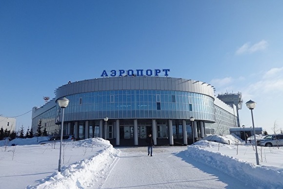 На Ямале из-за непогоды закрыли аэропорт и зимники