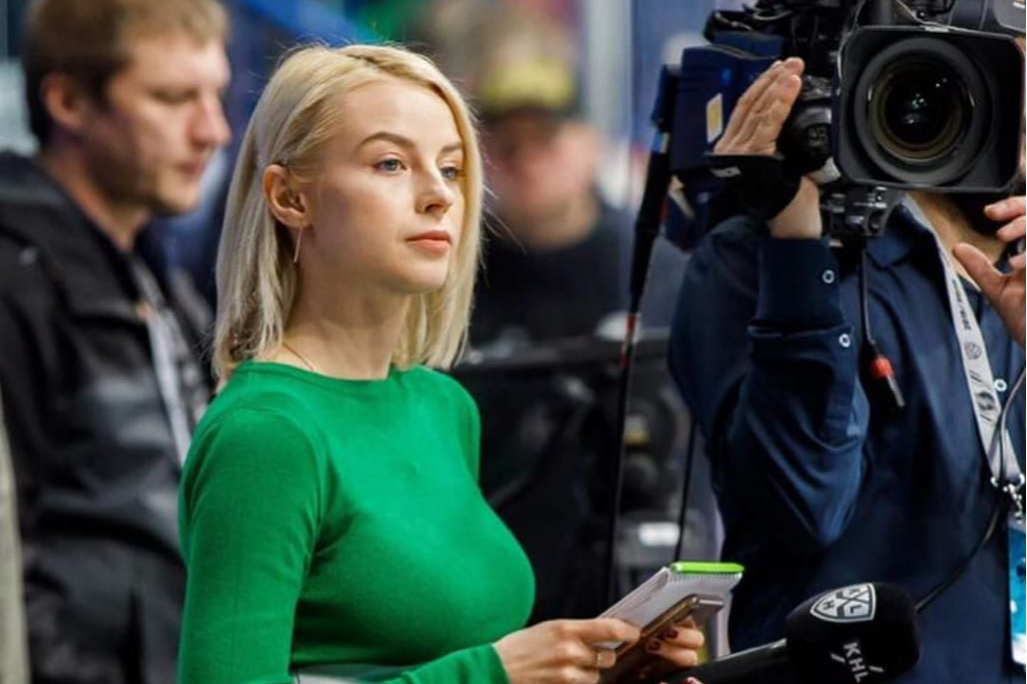 Самая известная спортивная блондинка Башкирии, репортер «Салавата Юлаева», покидает команду