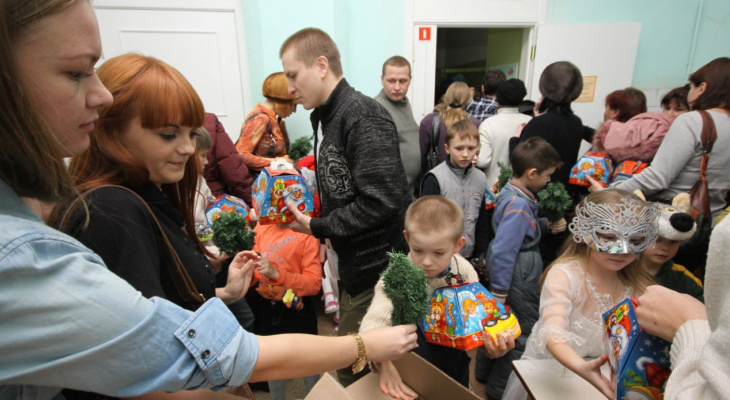 В Кирове объявлен сбор подарков на Новый год для детей в сложной ситуации