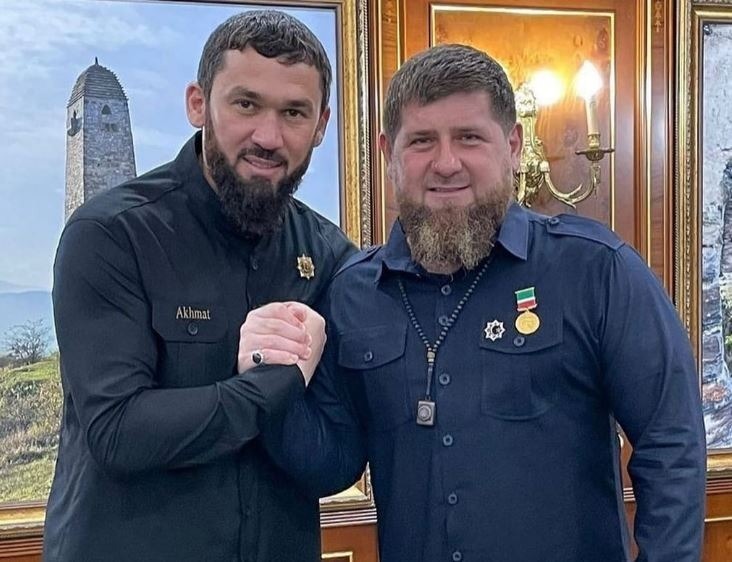 Мошенник шантажирует девушек в Instagram от лица спикера парламента Чечни