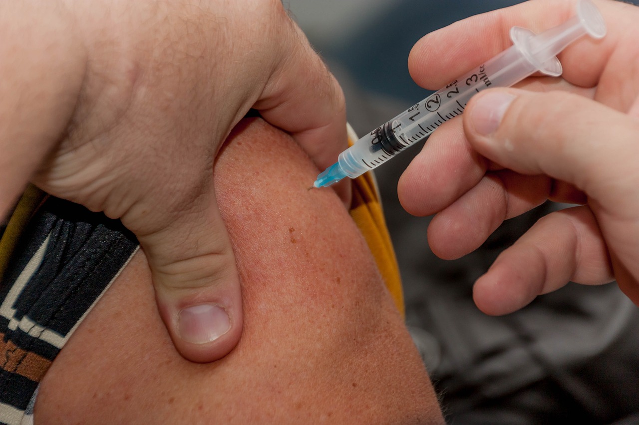 У вакцины Спутник V нашли два новых побочных эффекта