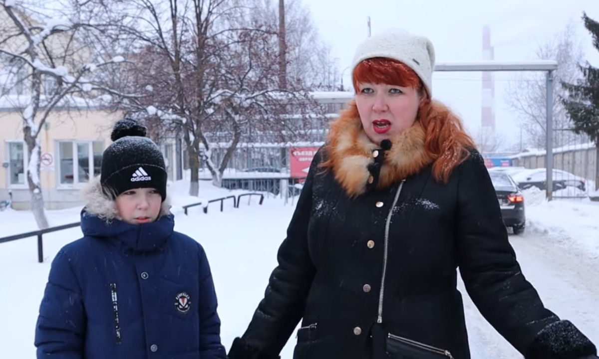 В Кирове уволили кондуктора, которая высадила ребенка в промзоне